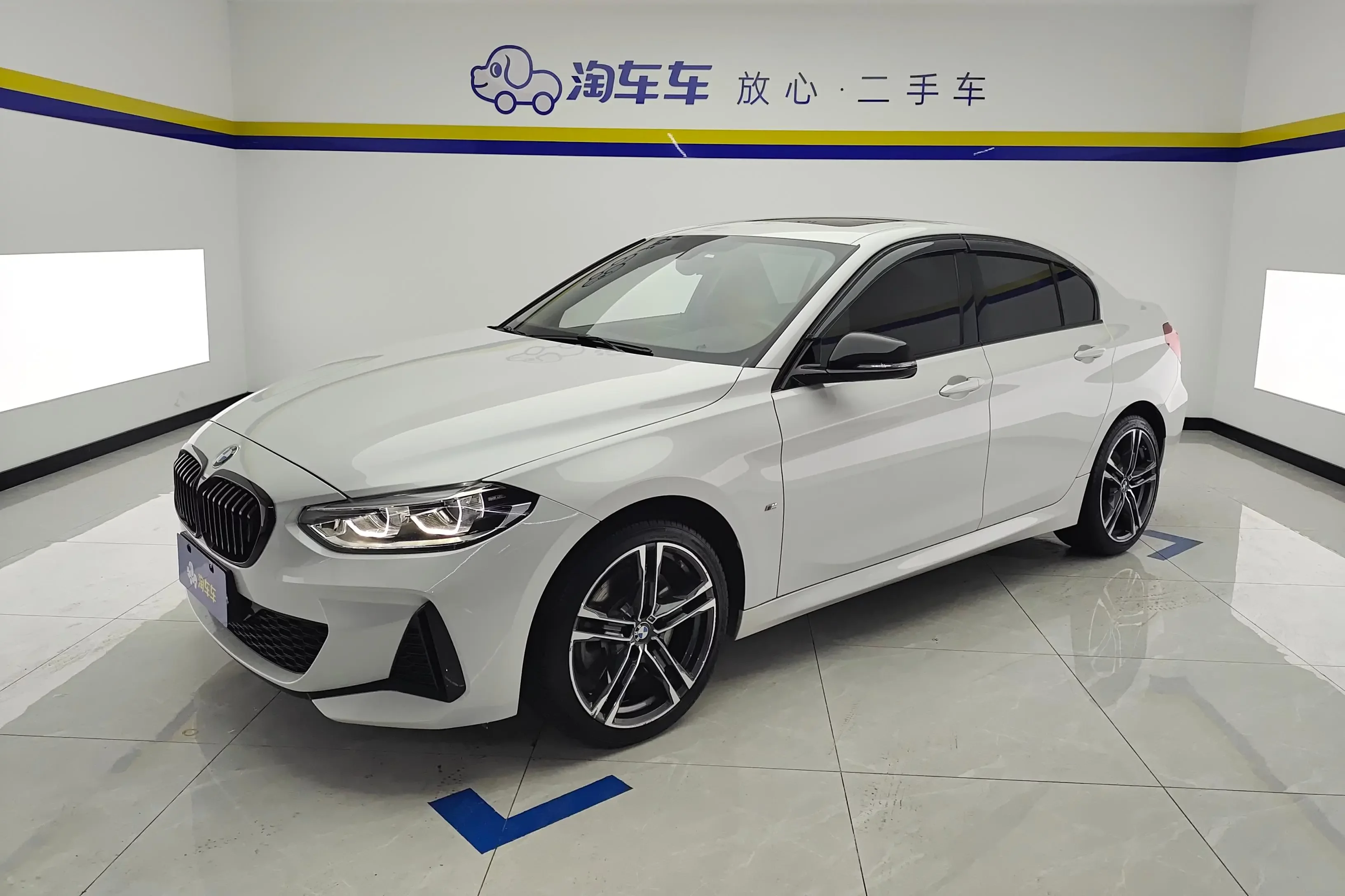 BMW 1 Series 2021