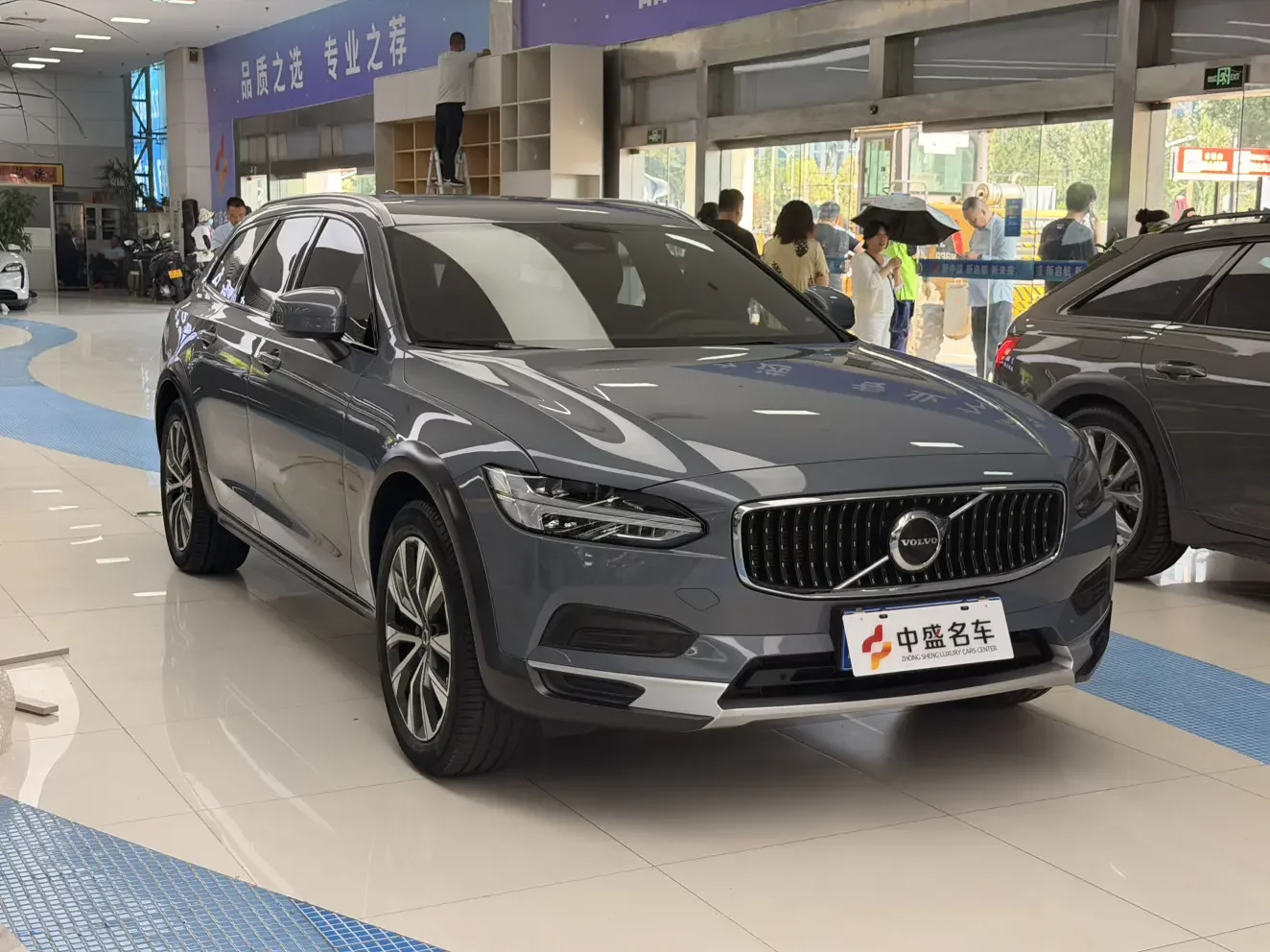 Volvo V90