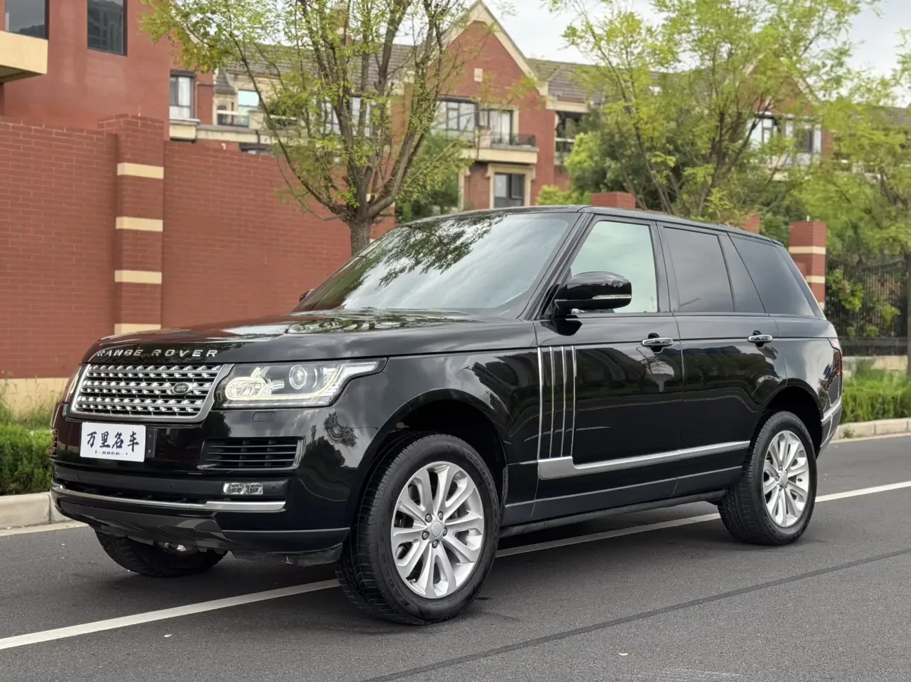Land Rover range rover