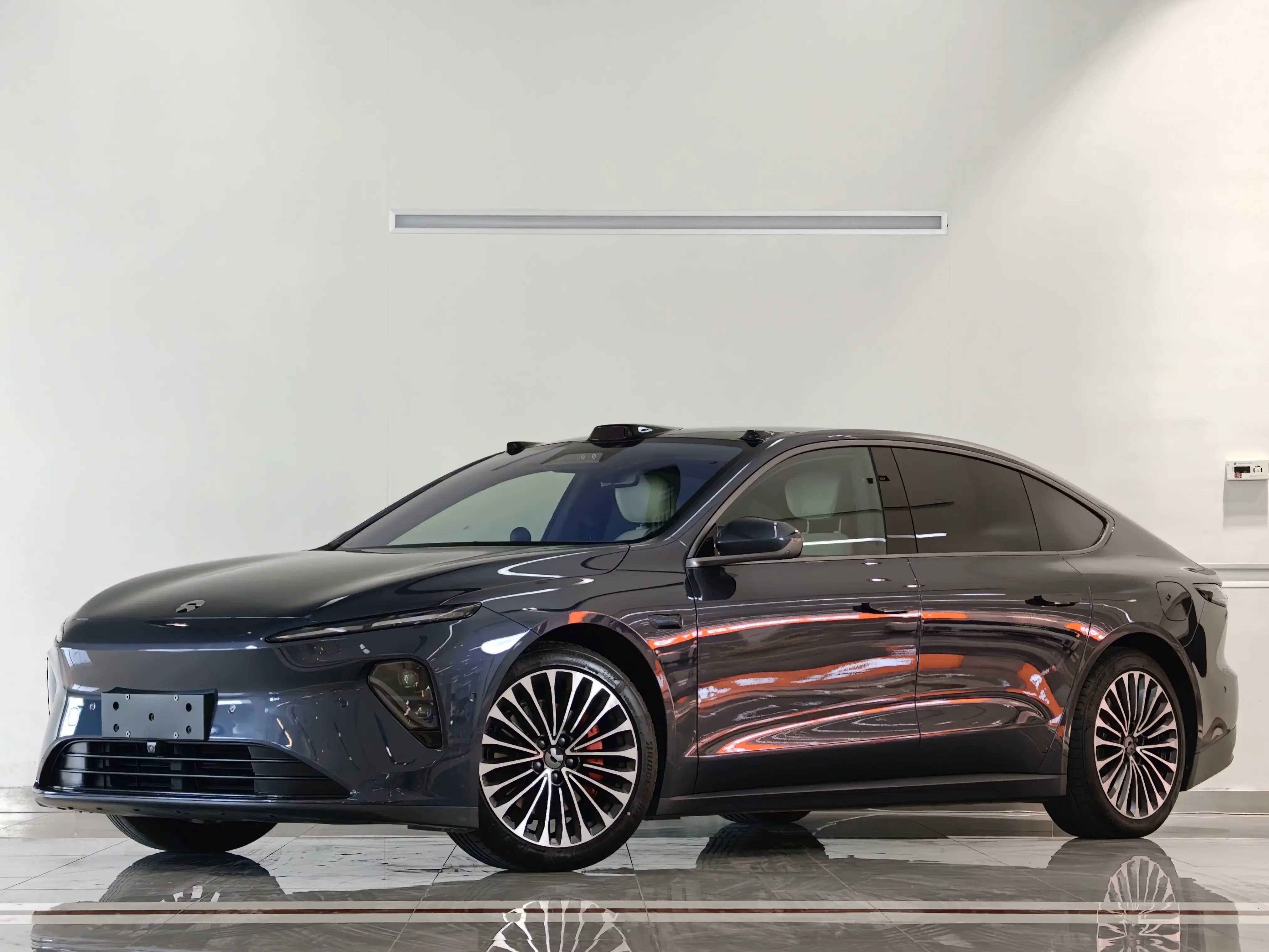 NIO ET7