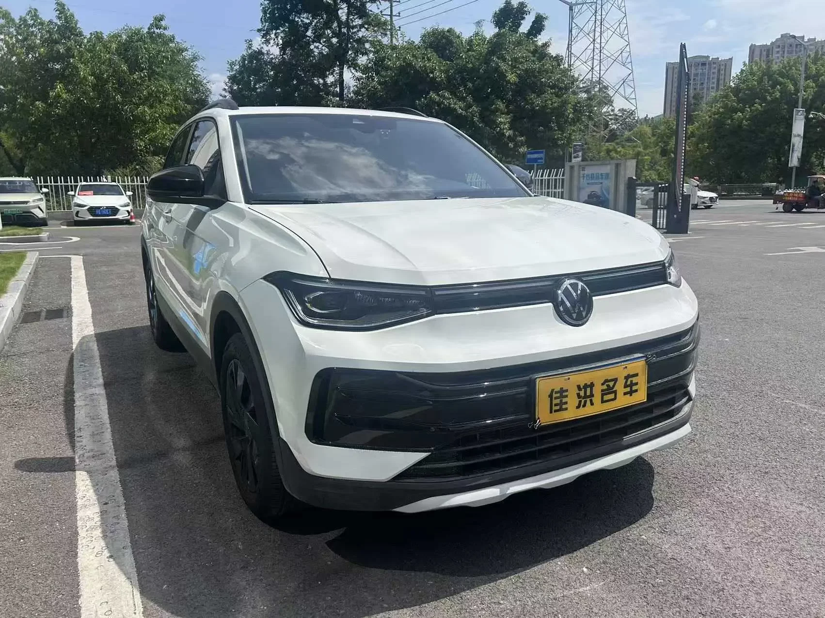 Volkswagen Tharu