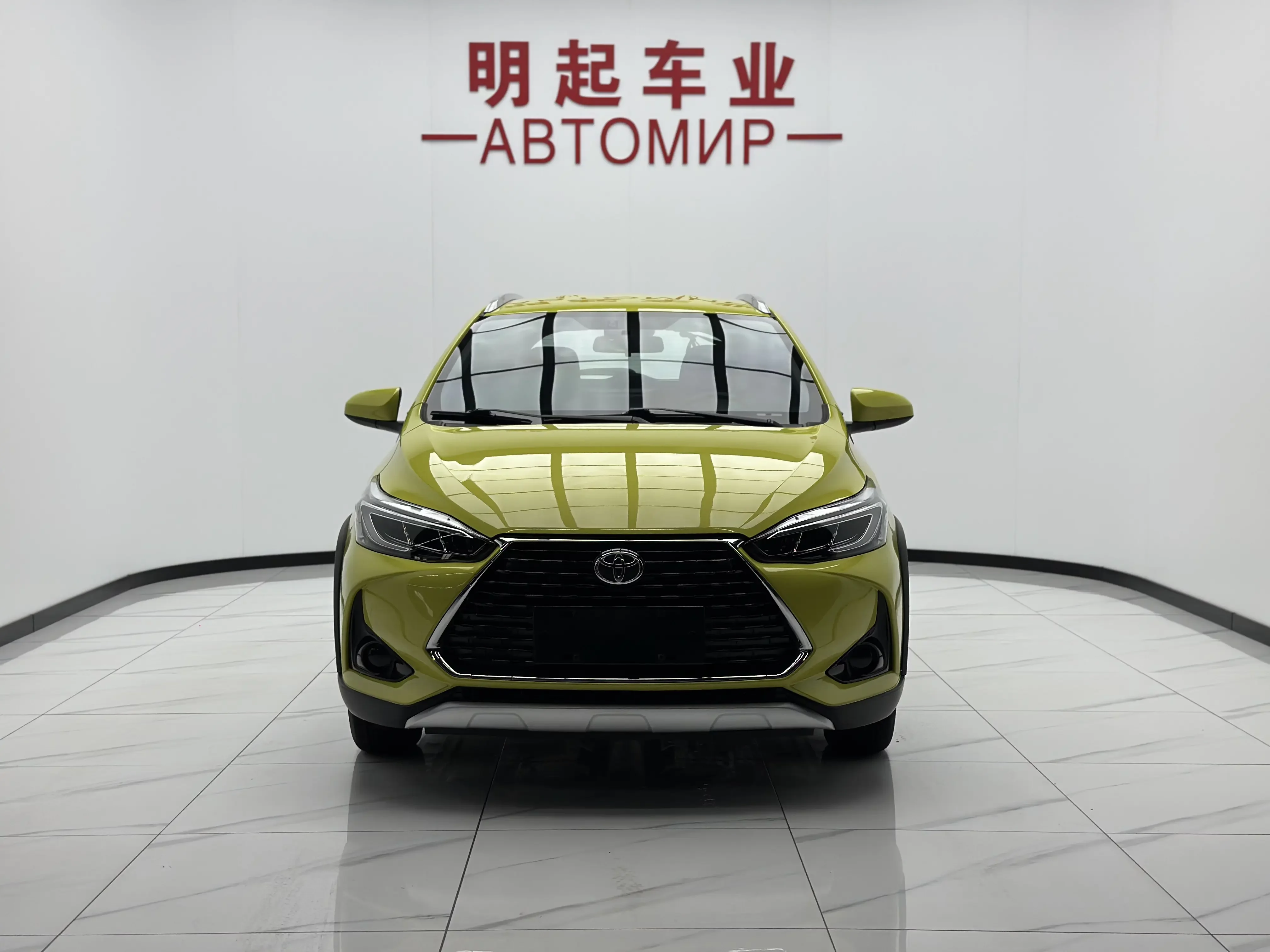 Toyota Yaris L