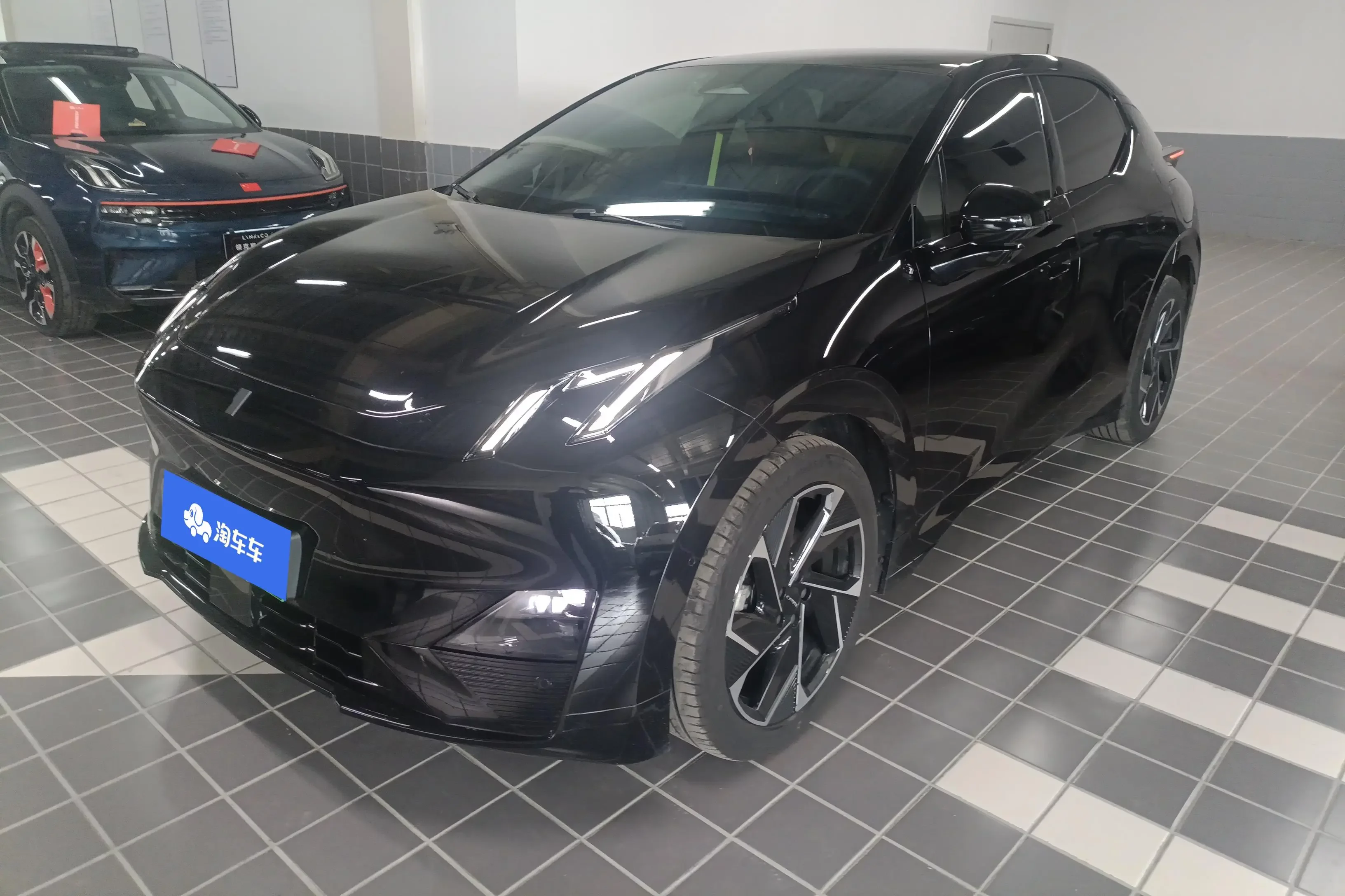 Lynk & Co Z20