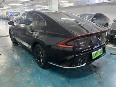 Wuling Starlight PHEV
