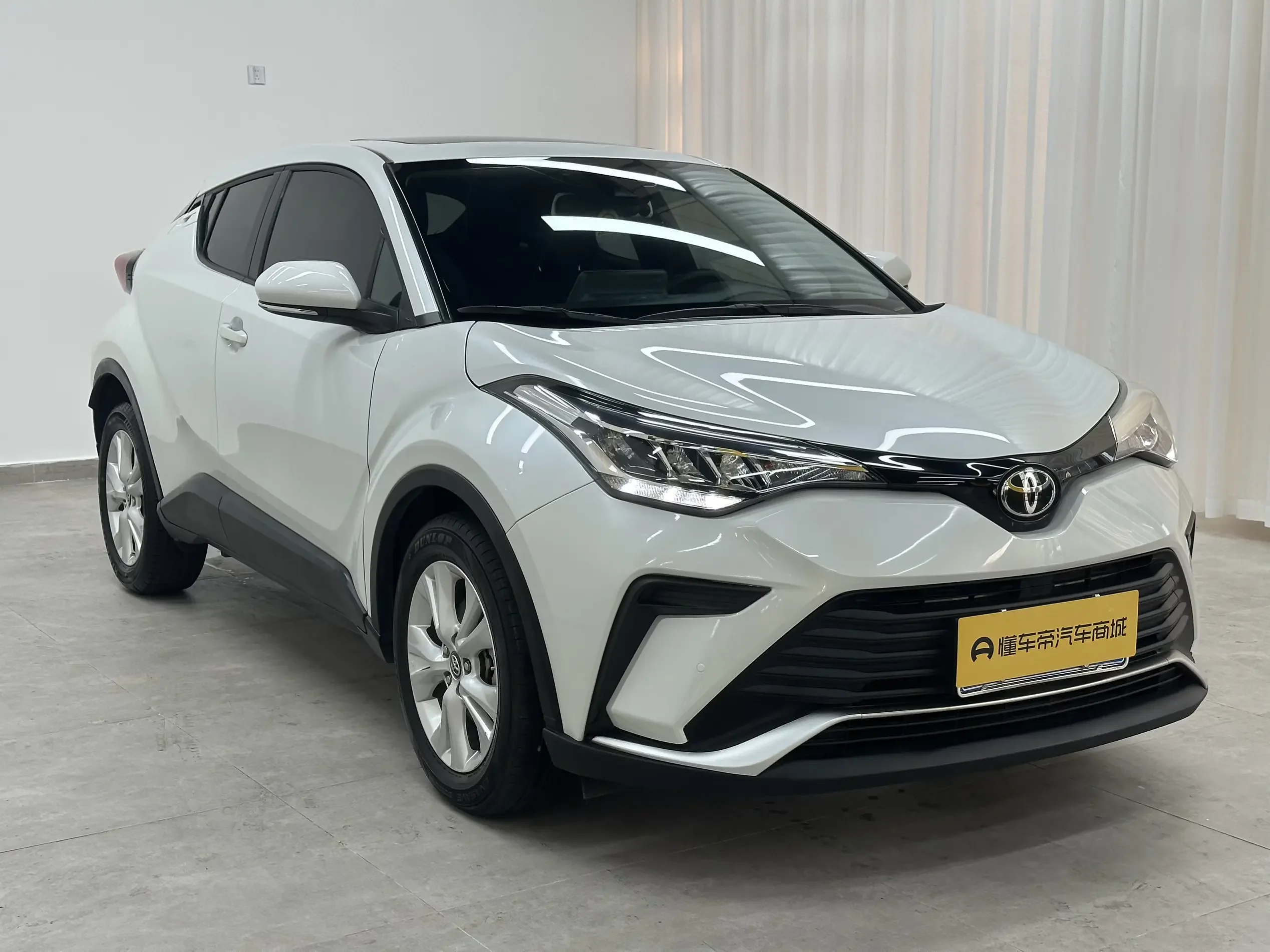 Toyota C-HR Hybrid (Yize IZOA)