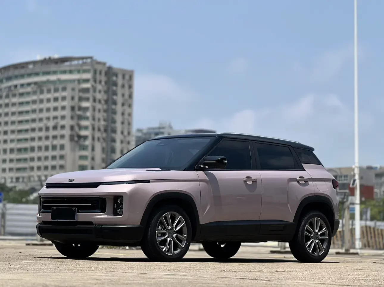 Geely ICON