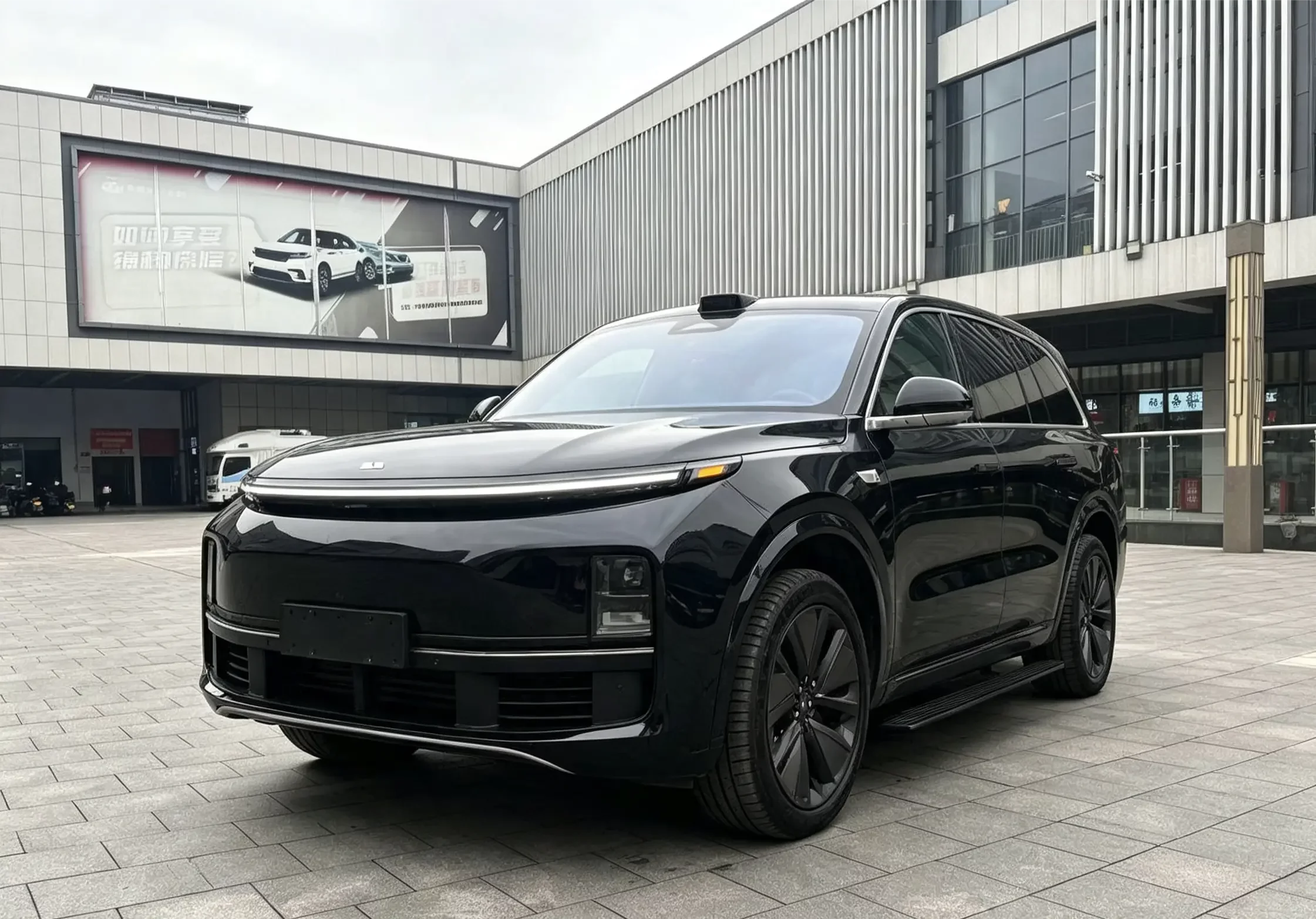 Li L9 (Ideal L9)