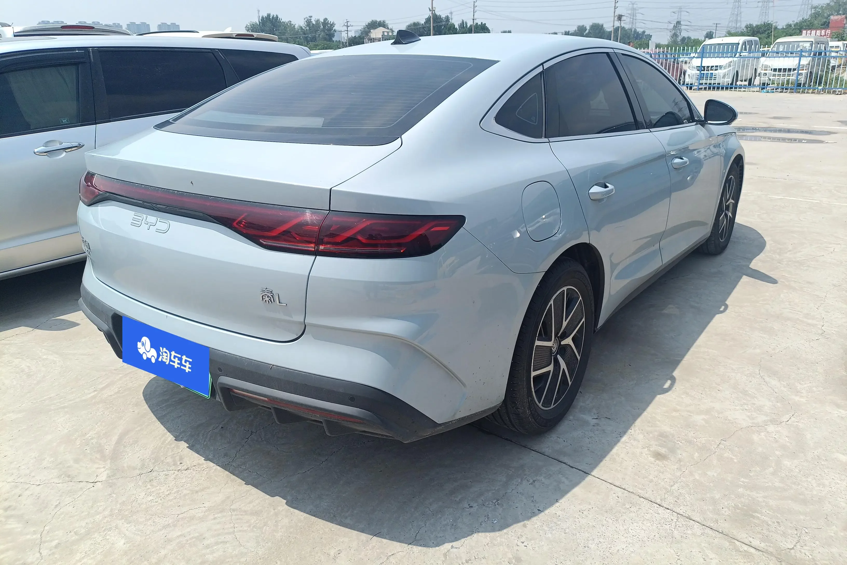 BYD Qin L DM