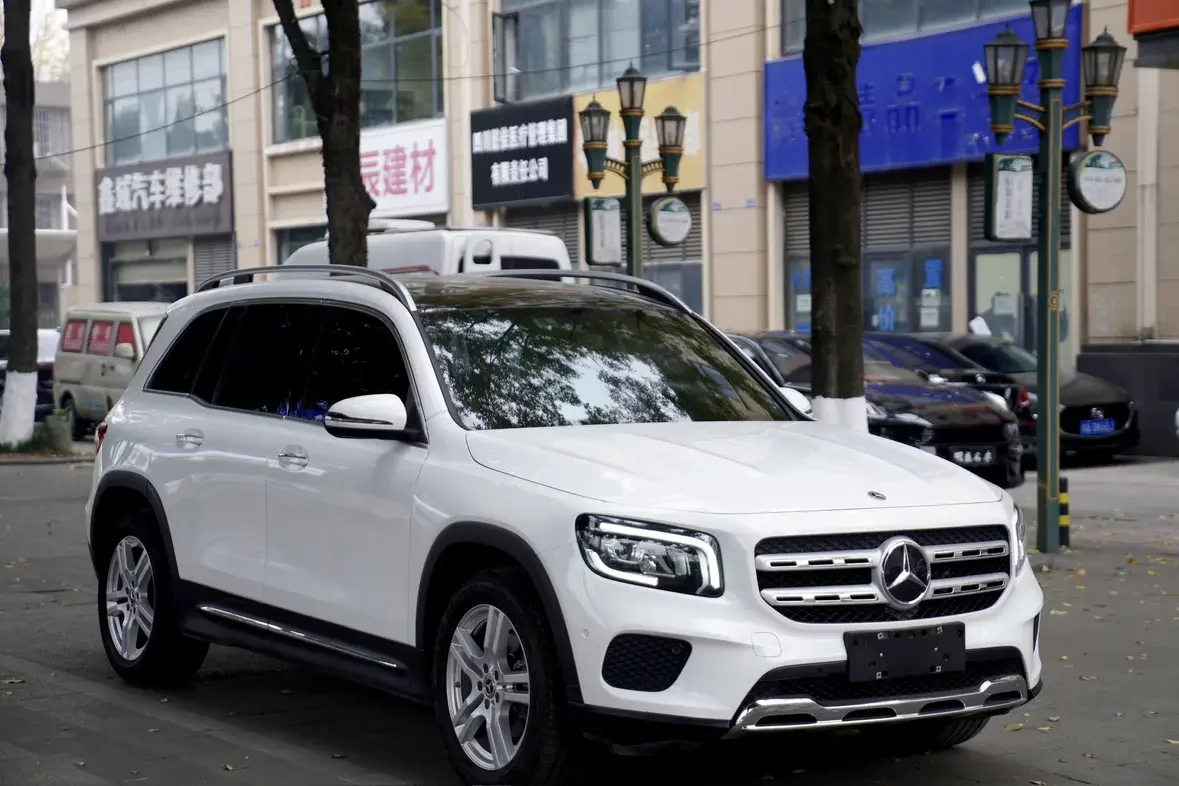 Mercedes-Benz GLB