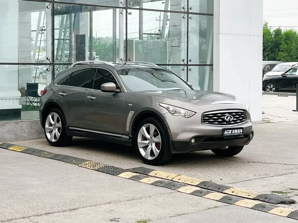 Infiniti FX