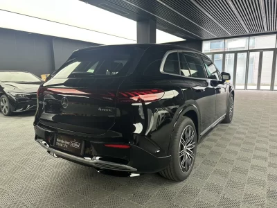 Mercedes-Benz EQS SUV