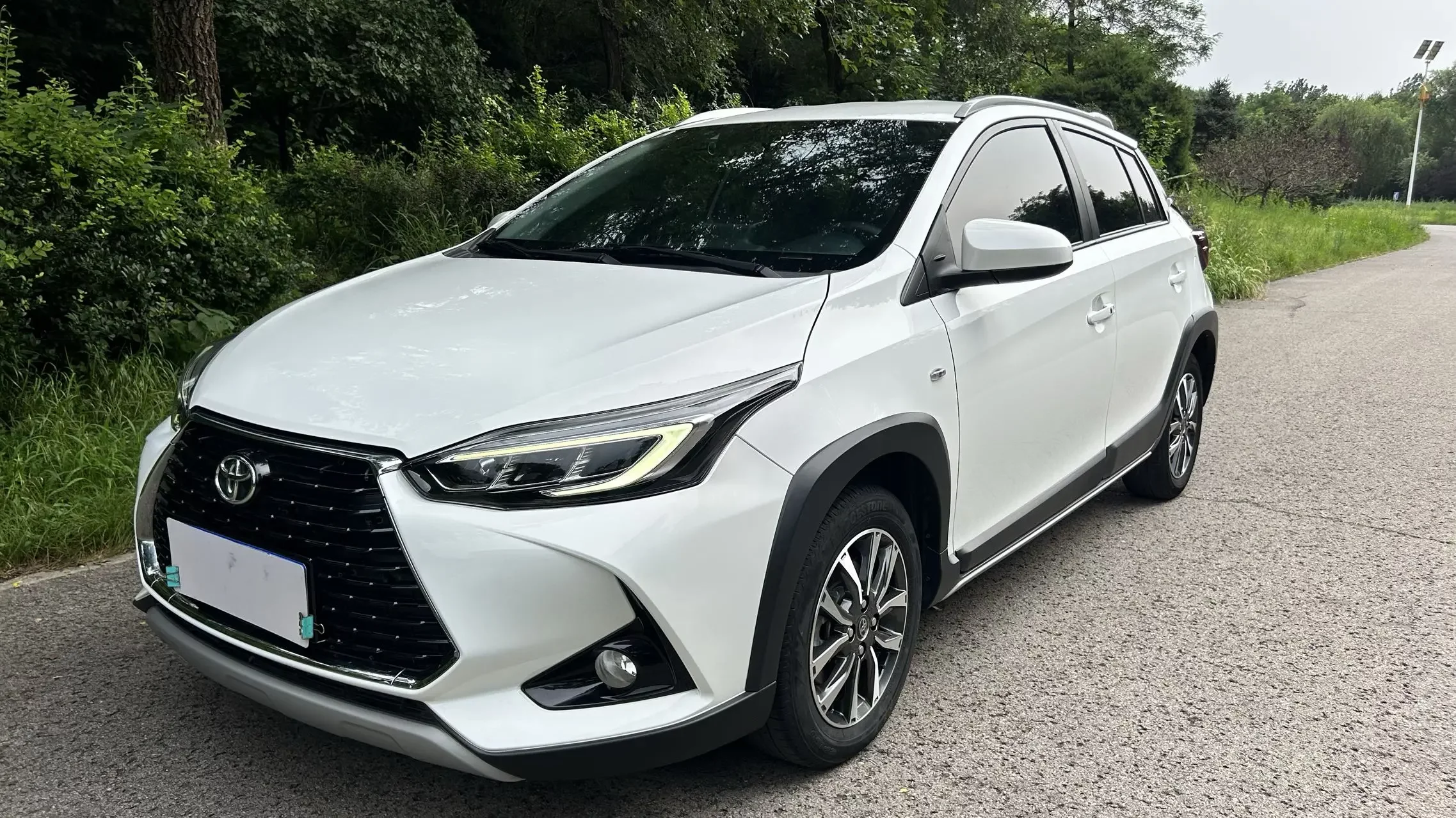 Toyota Yaris L