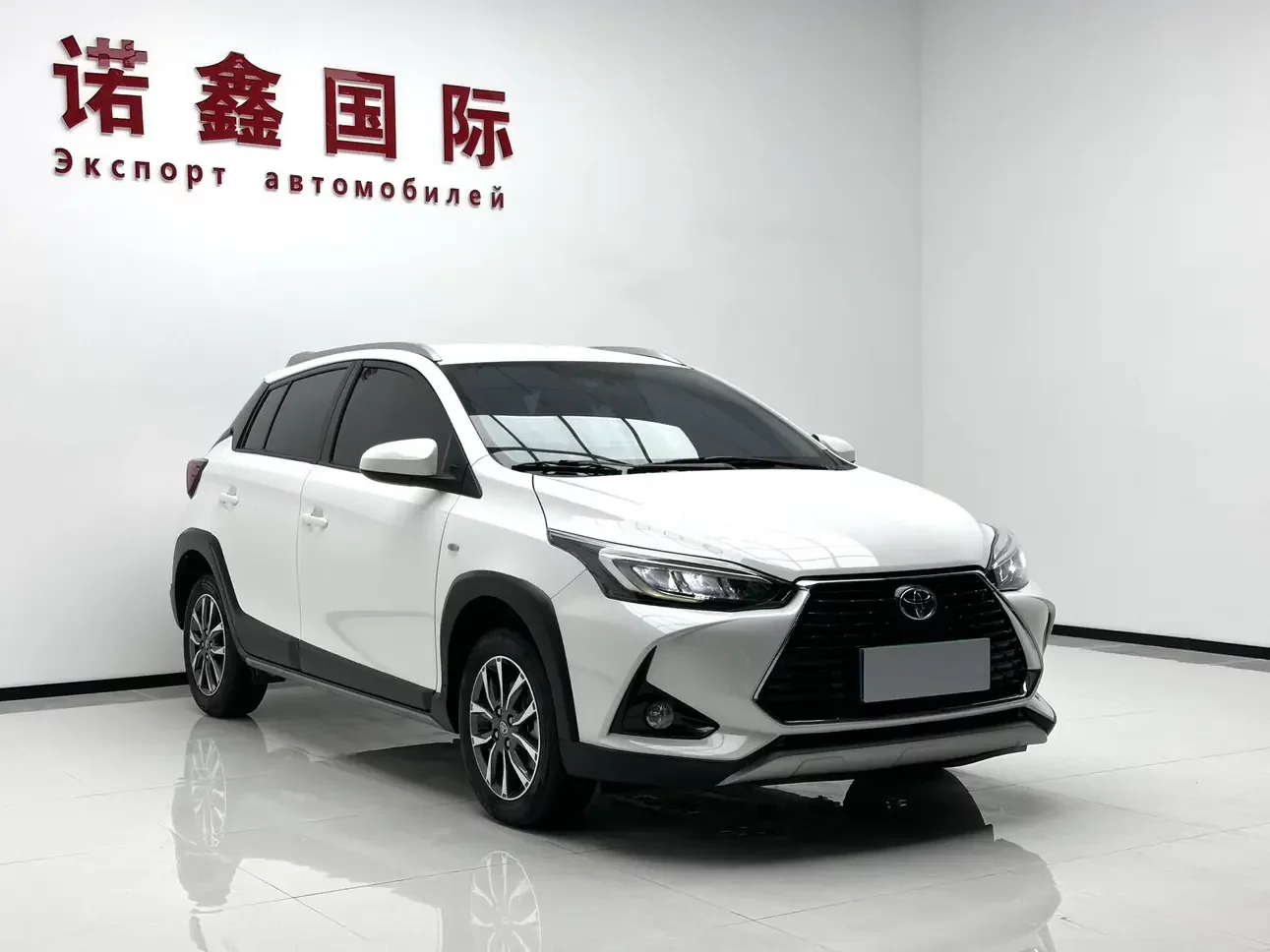 Toyota Yaris L