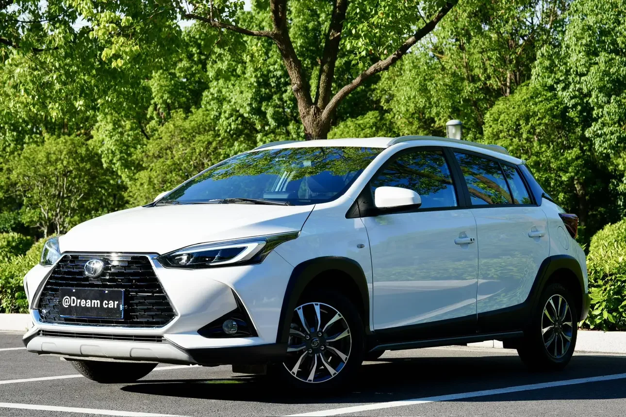 Toyota Yaris L
