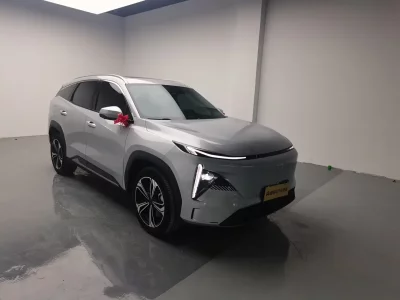 Geely Galaxy L7