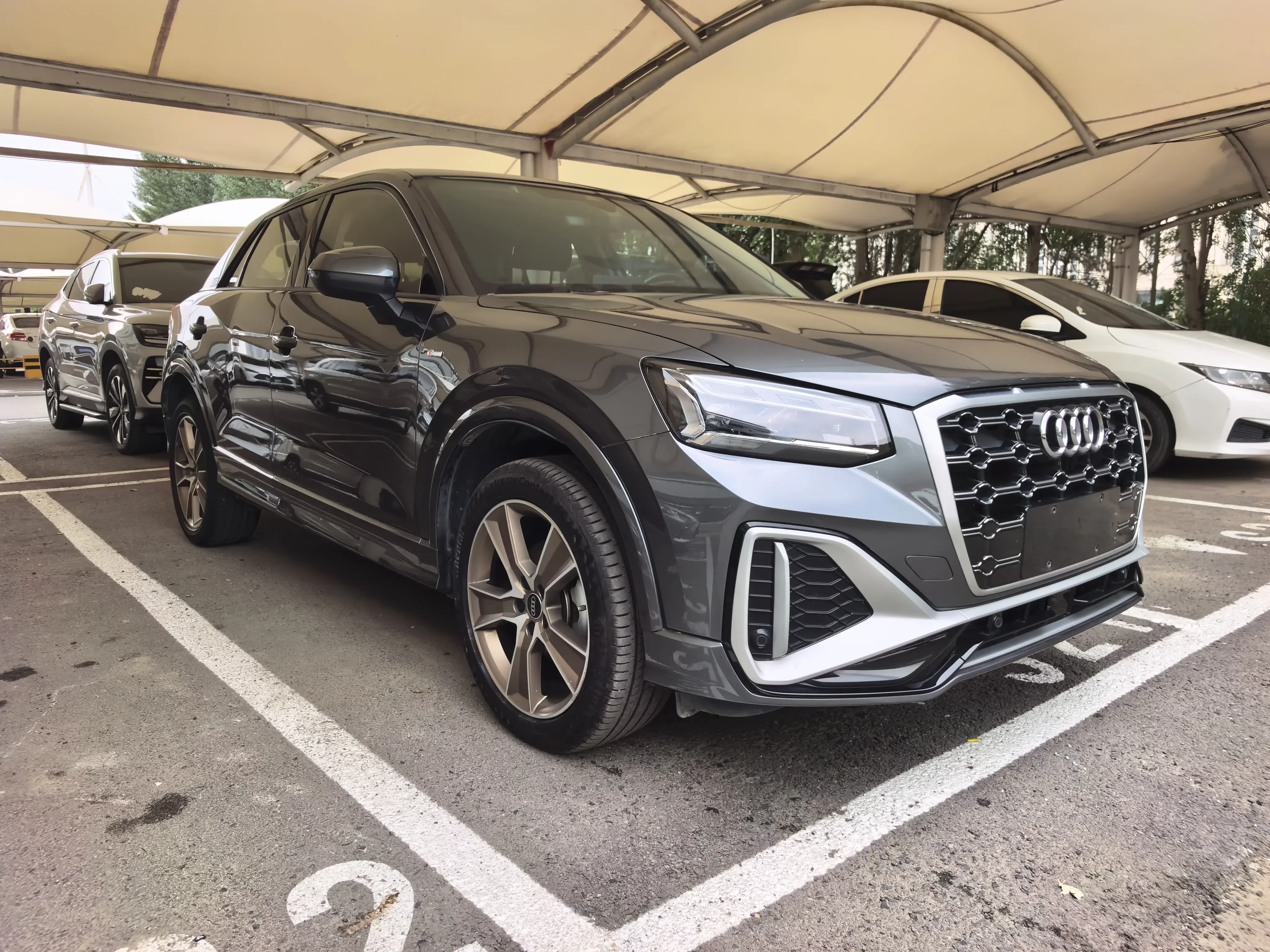 Audi Q2L