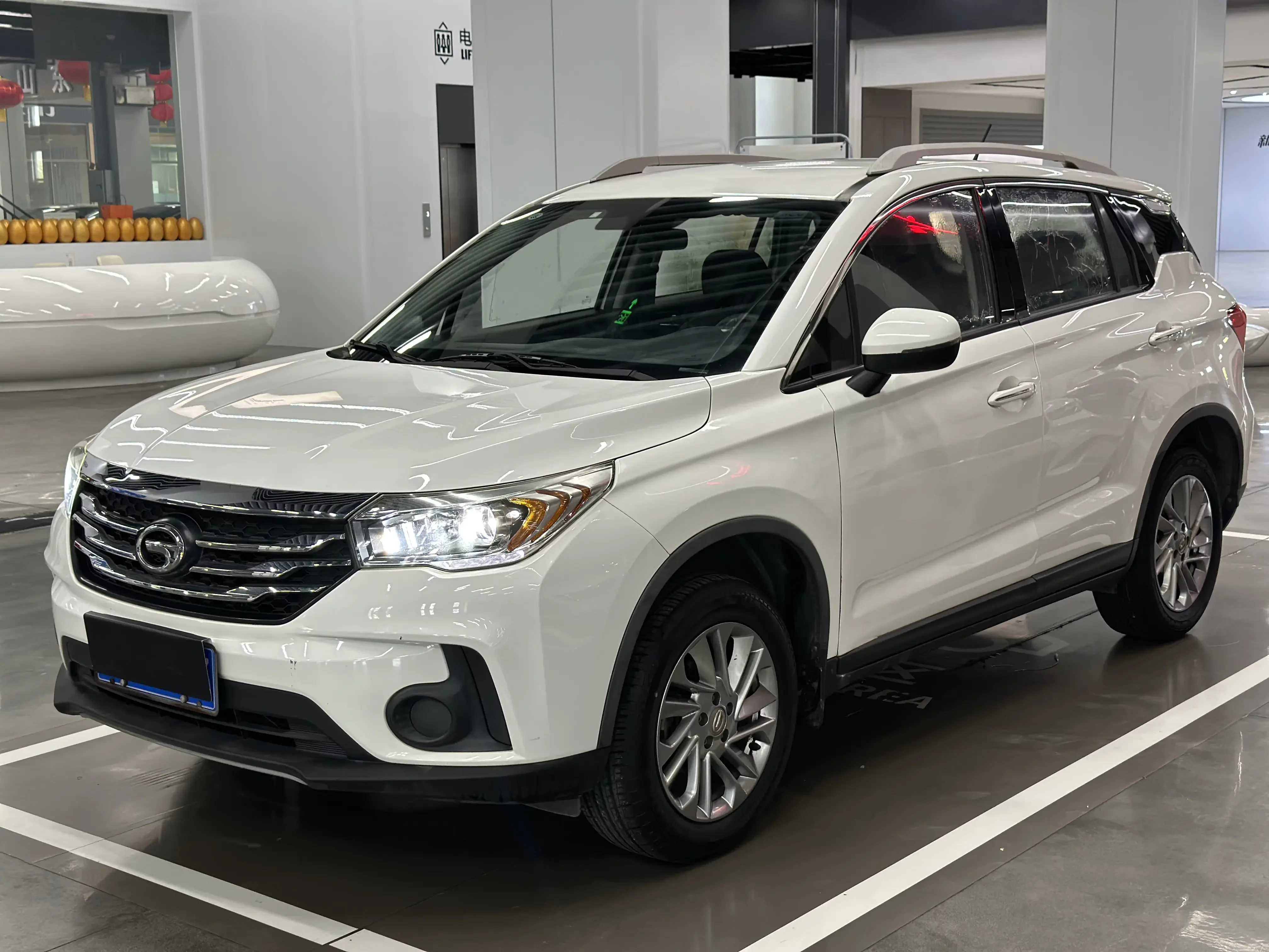 GAC Trumpchi GS4
