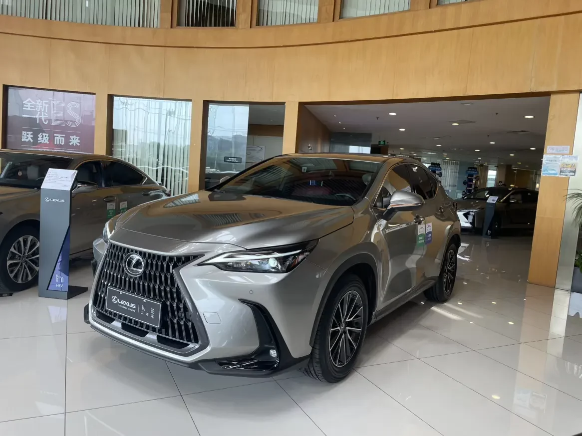 LEXUS NX PHEV
