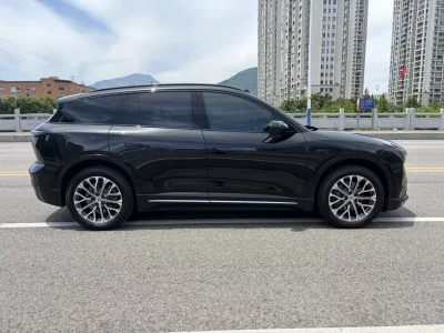NIO ES6