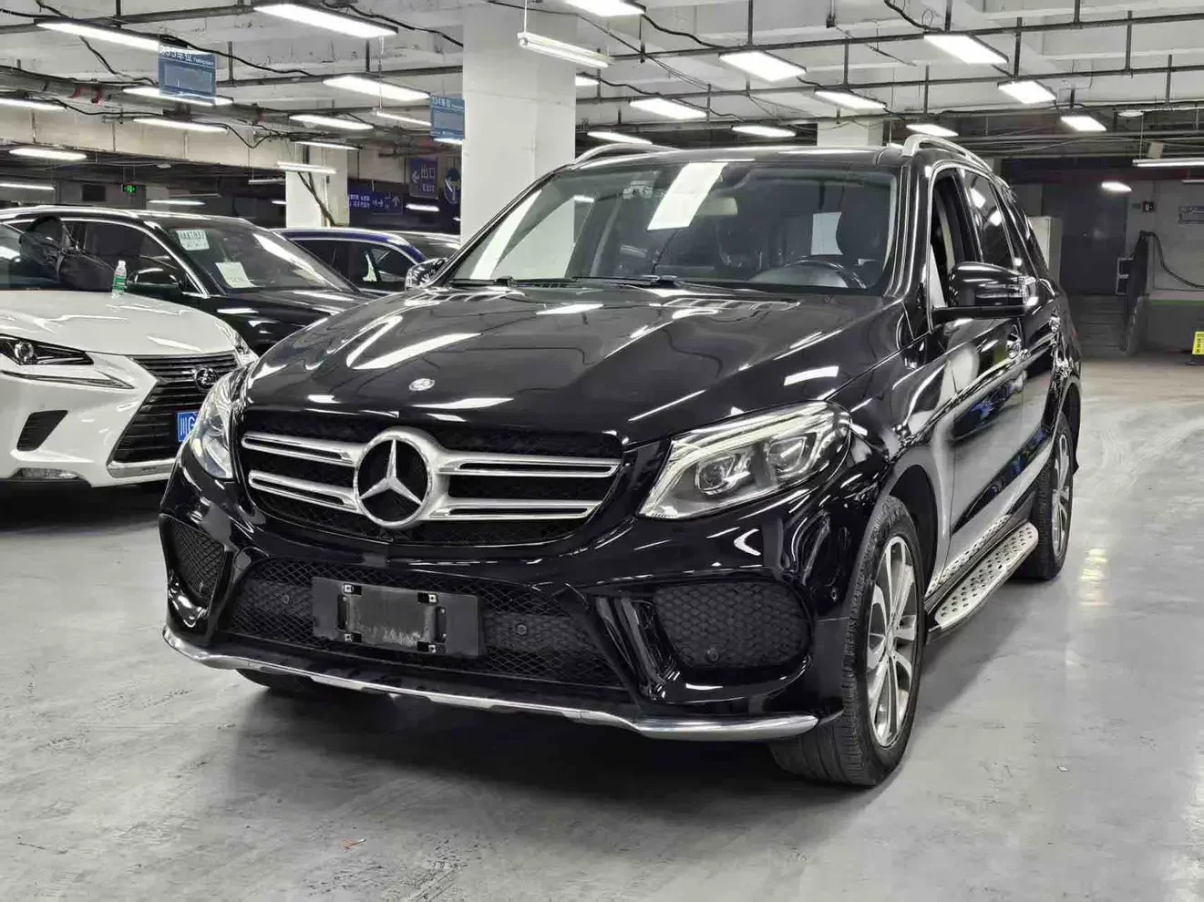 Mercedes-Benz GLE (Imported)