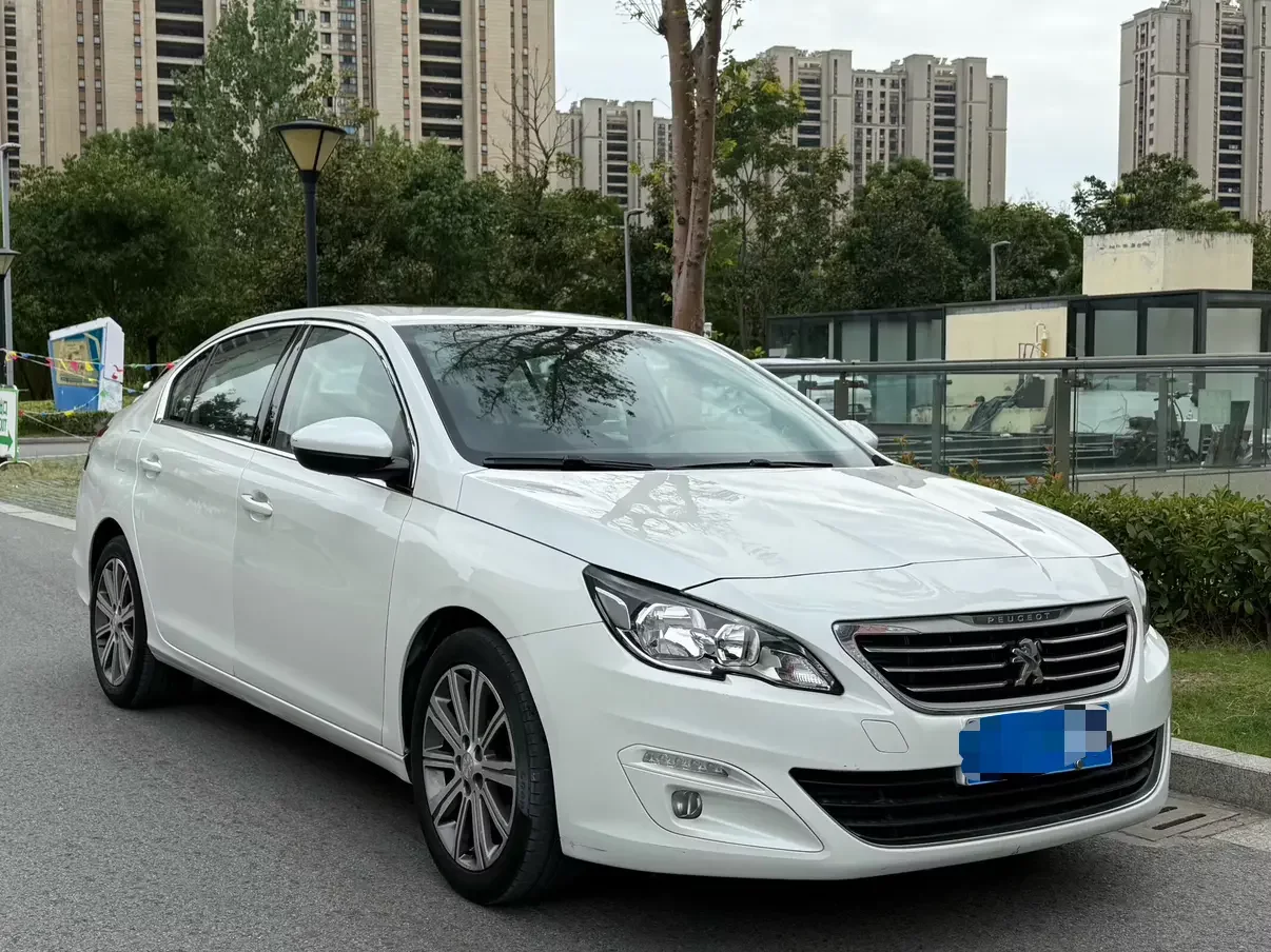 Peugeot 408
