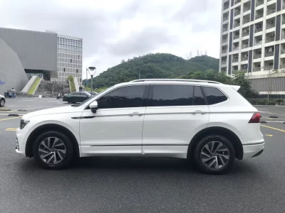 Volkswagen Tiguan L PHEV