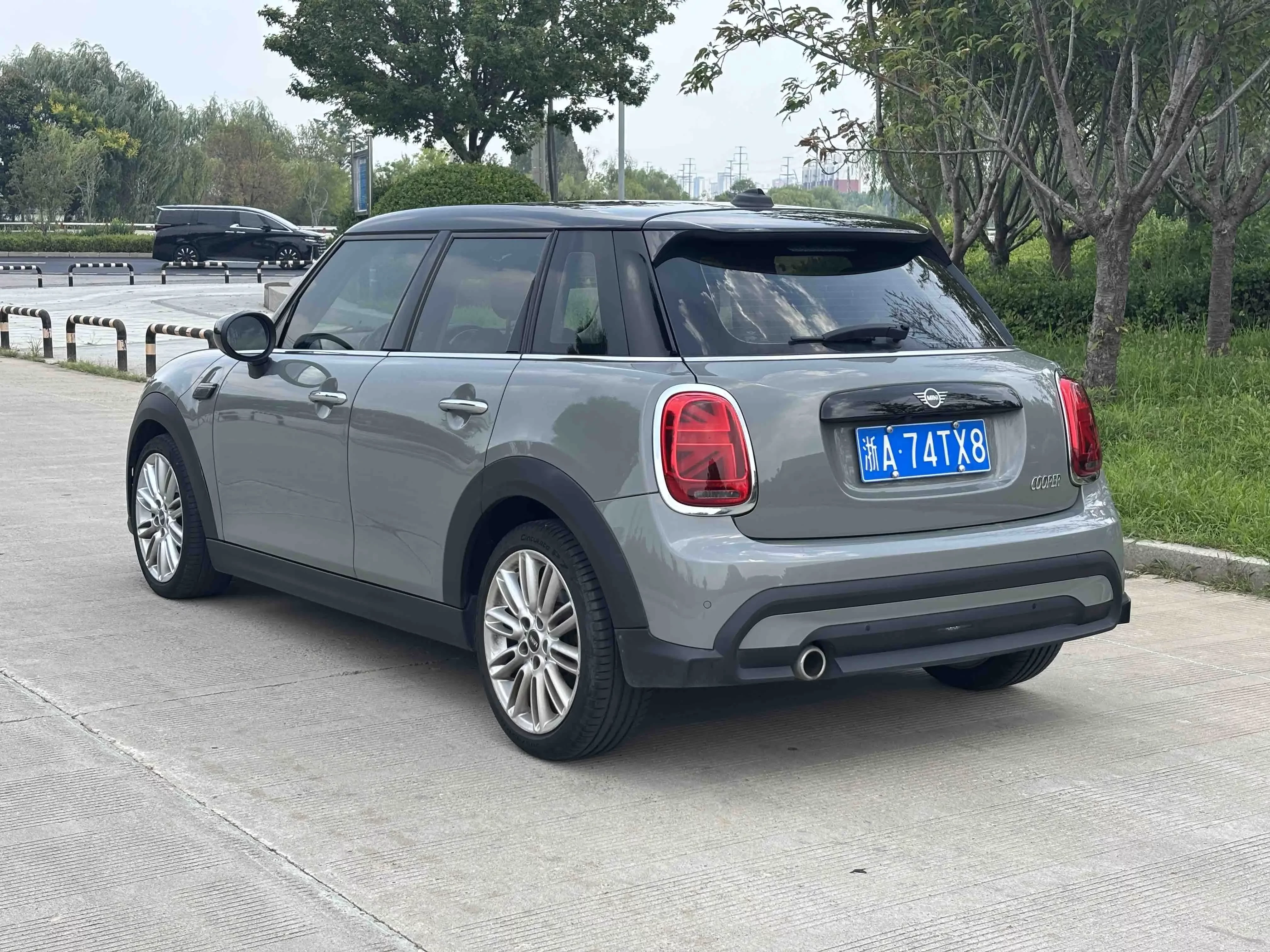 MINI MINI