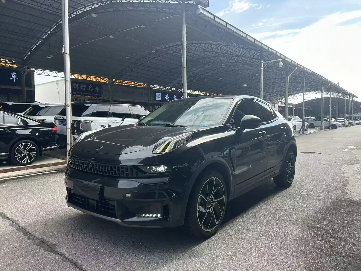 Lynk & Co 05