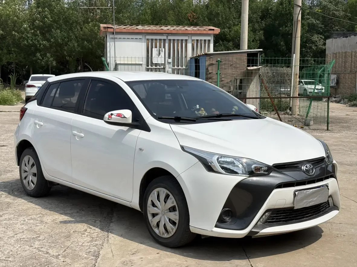 Toyota Yaris L
