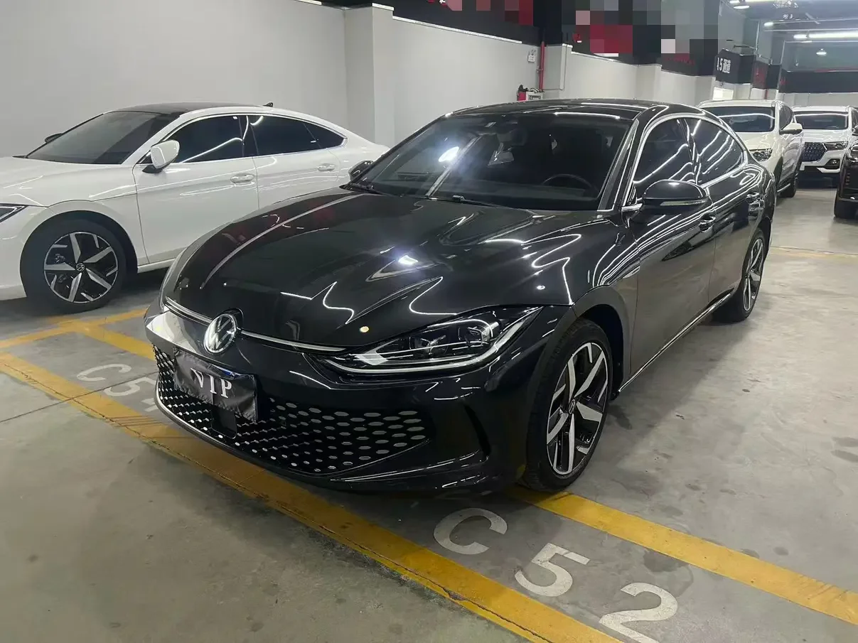 VOLKSWAGEN LAMANDO