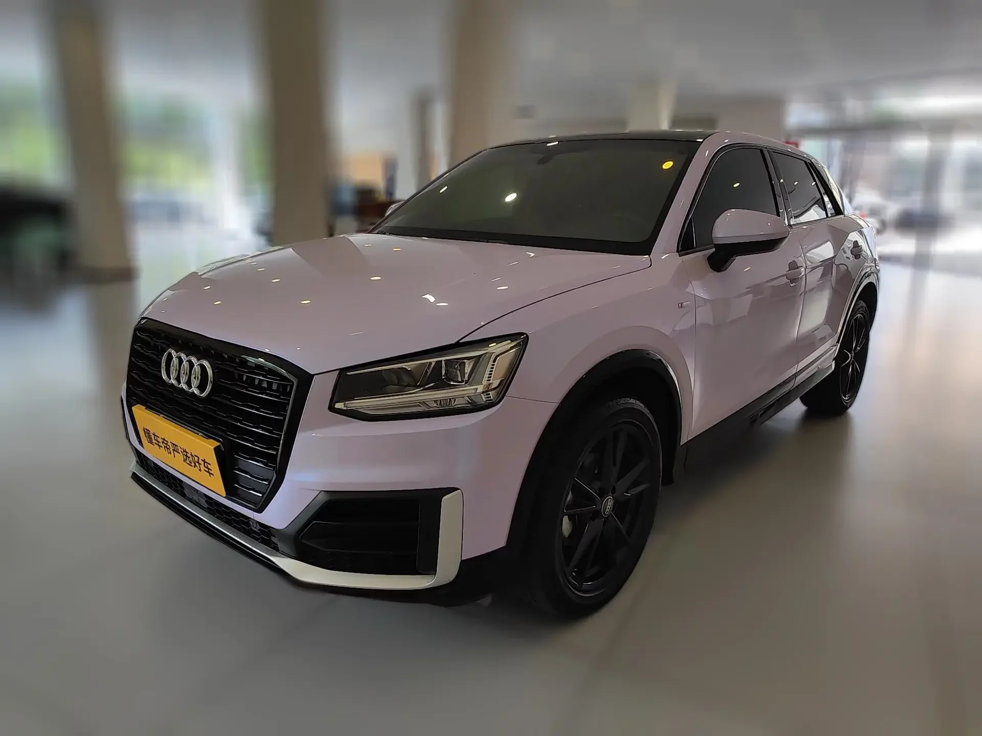 Audi Q2L