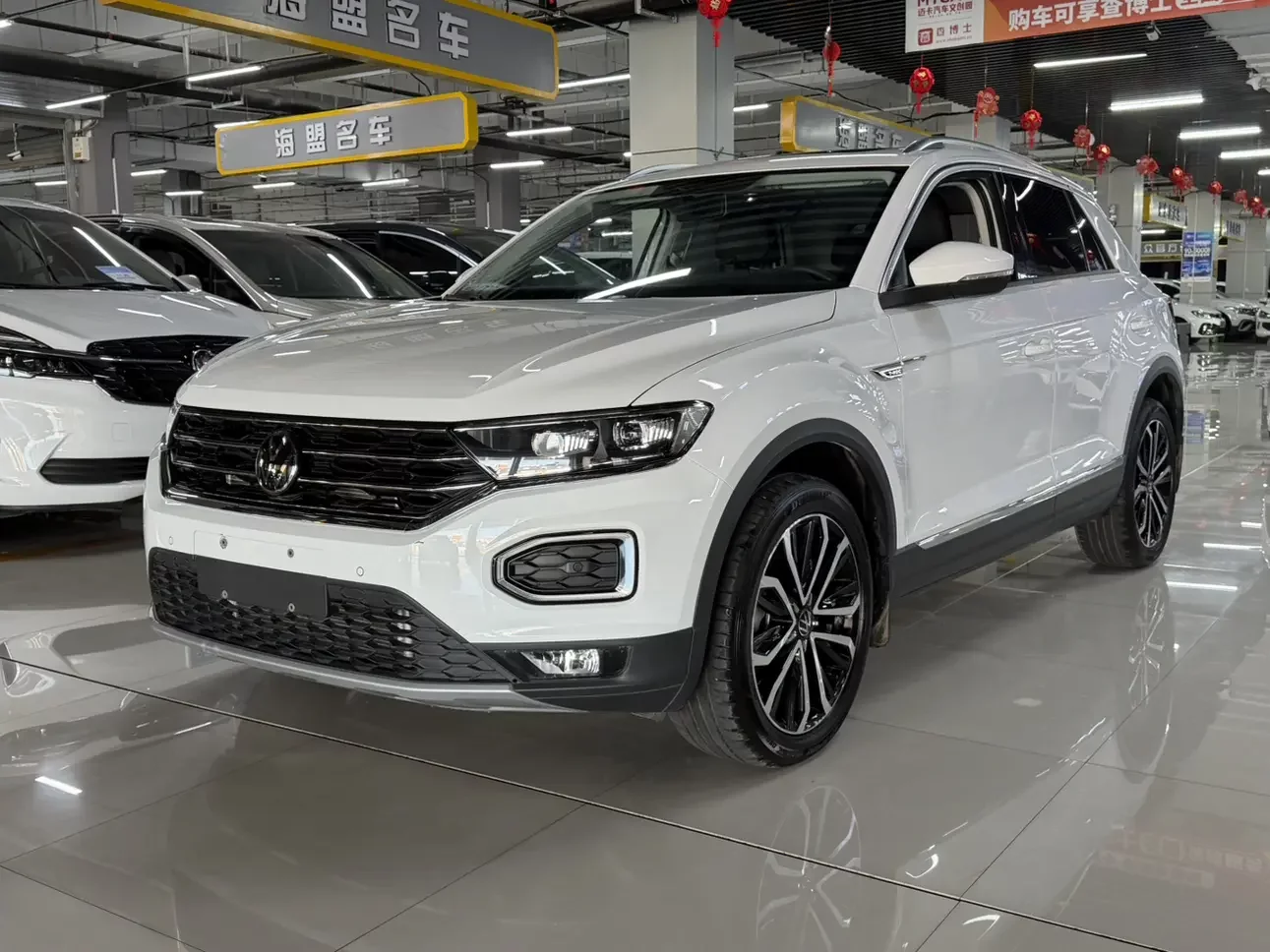 VOLKSWAGEN T-ROC