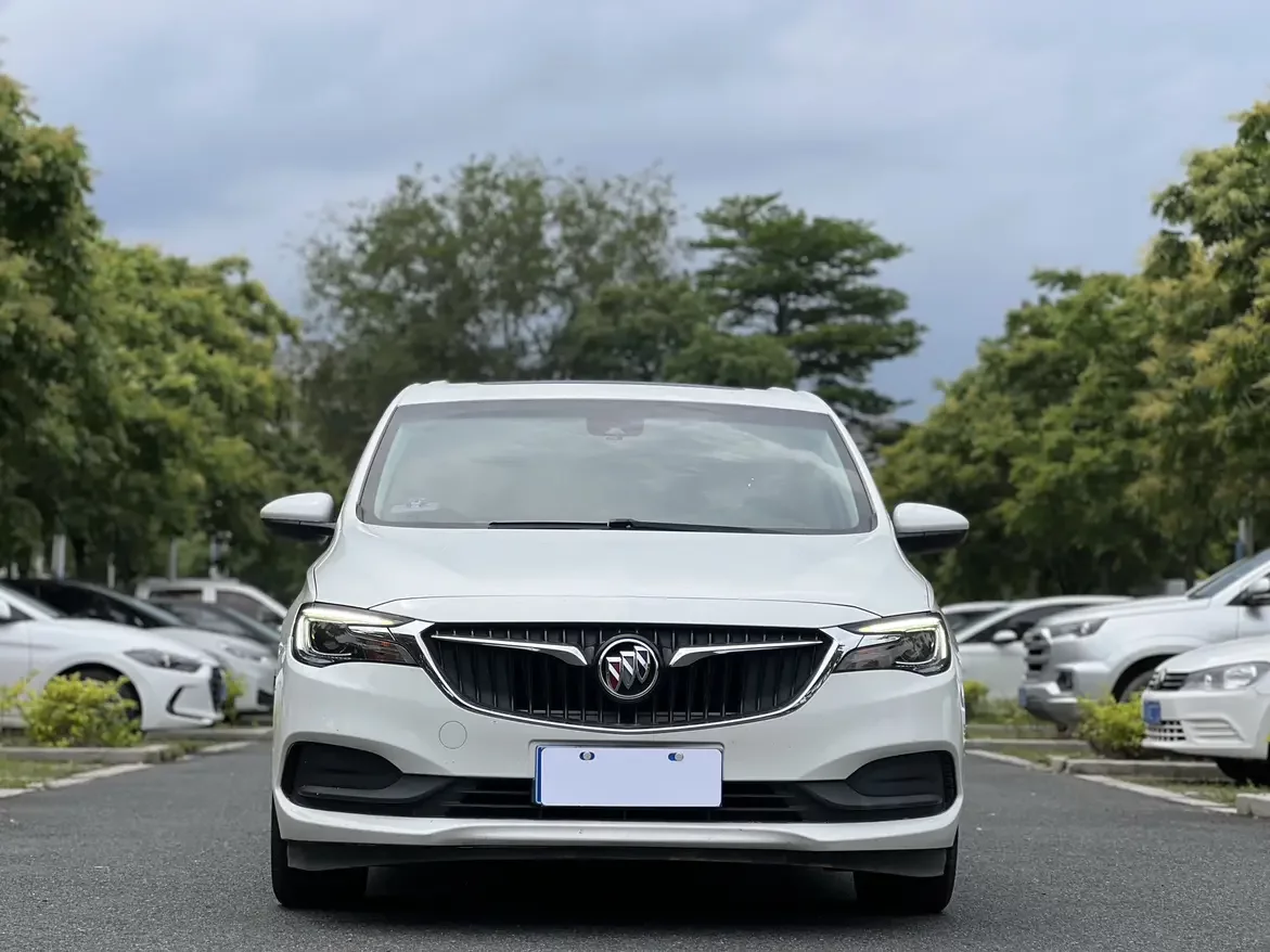 Buick GL6