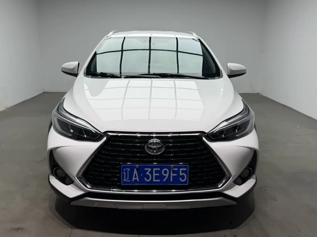 Toyota Yaris L
