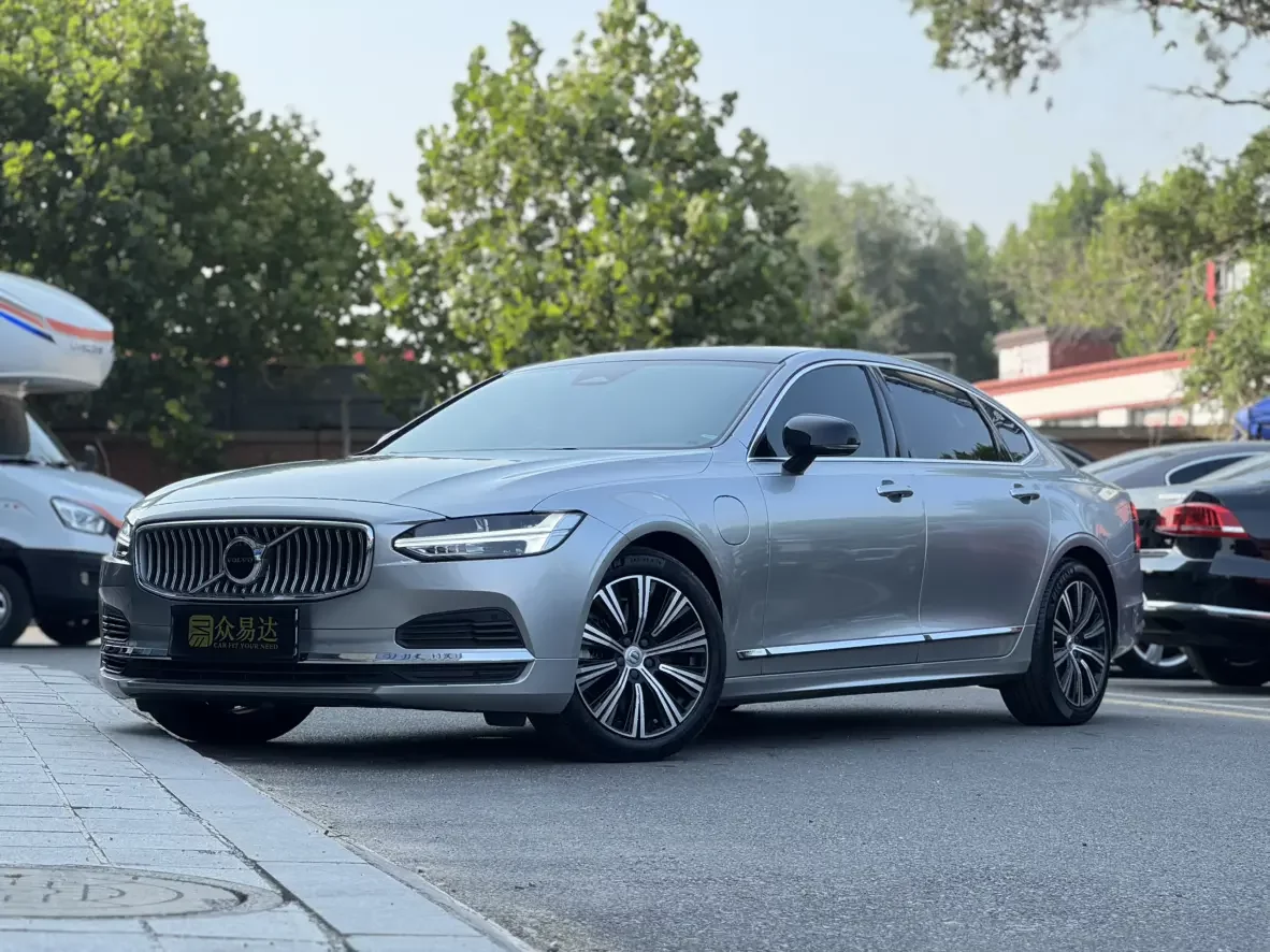 Volvo S90 PHEV