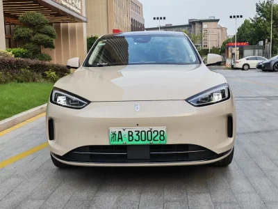 AITO M5