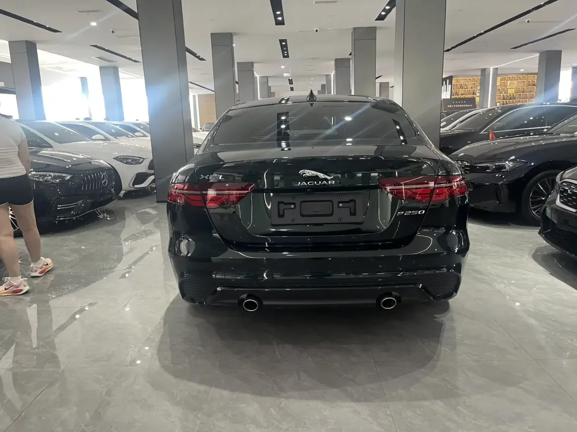 Jaguar XEL