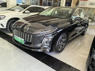 Hongqi E-QM5