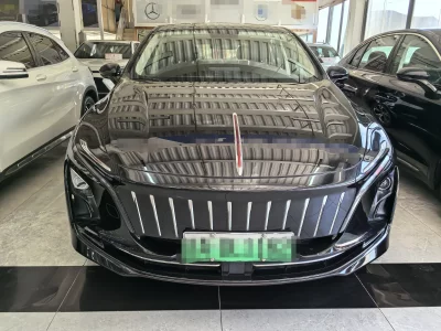 Hongqi E-QM5