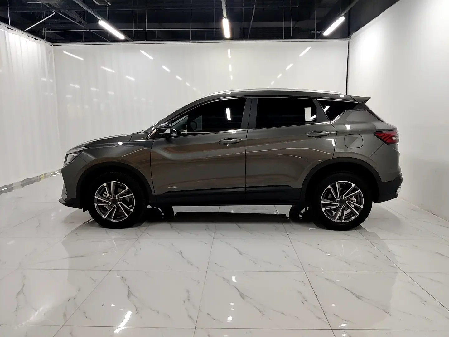 Geely Coolray SX11