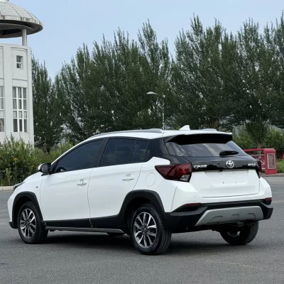 Toyota Yaris L