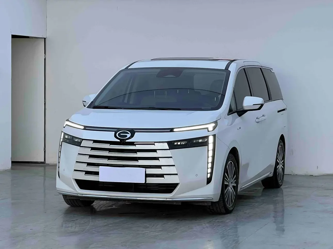GAC Trumpchi E8 PHEV