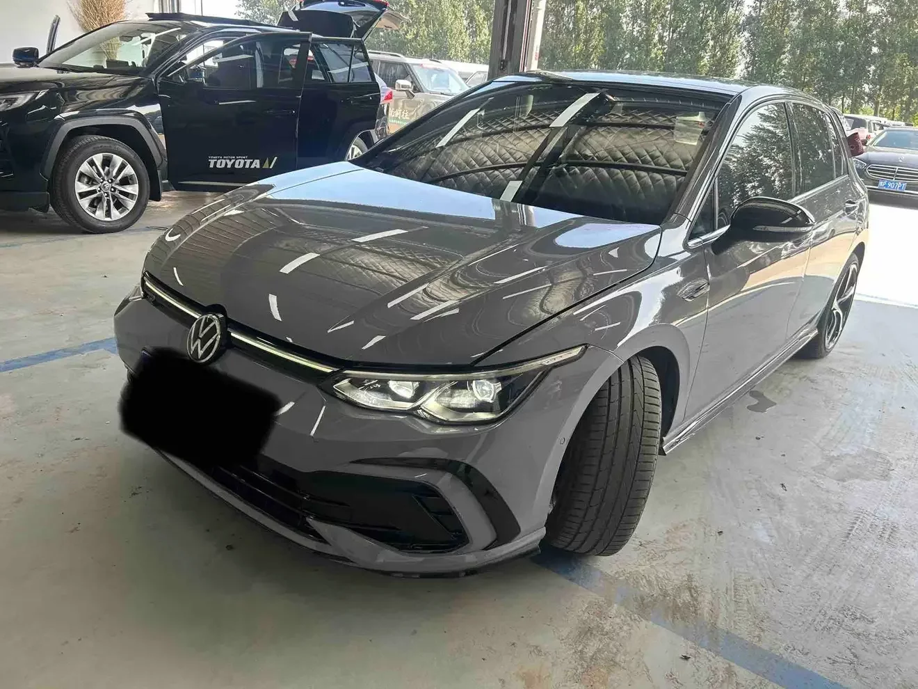 VOLKSWAGEN GOLF
