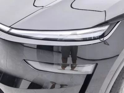 Tesla Model Y L