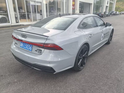 Audi A7L