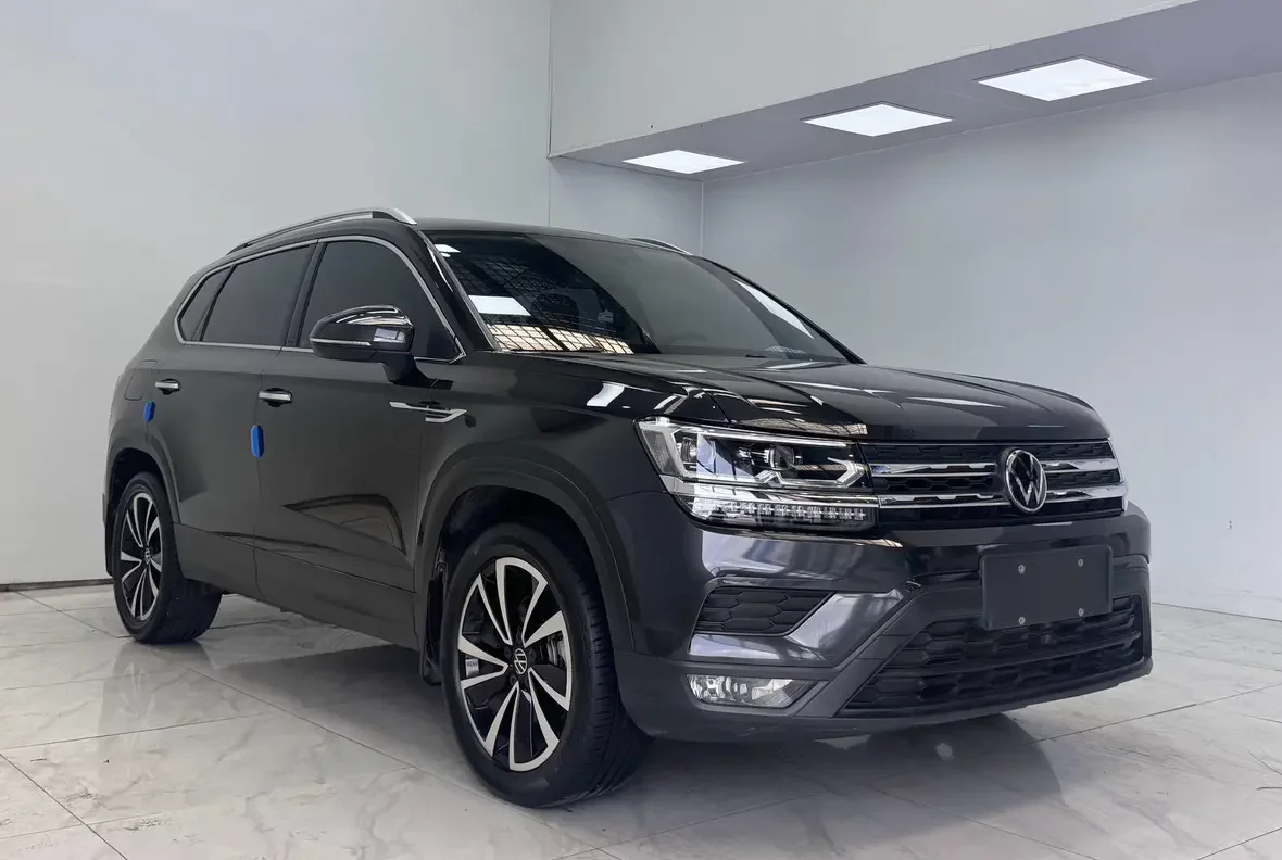 Volkswagen Tharu