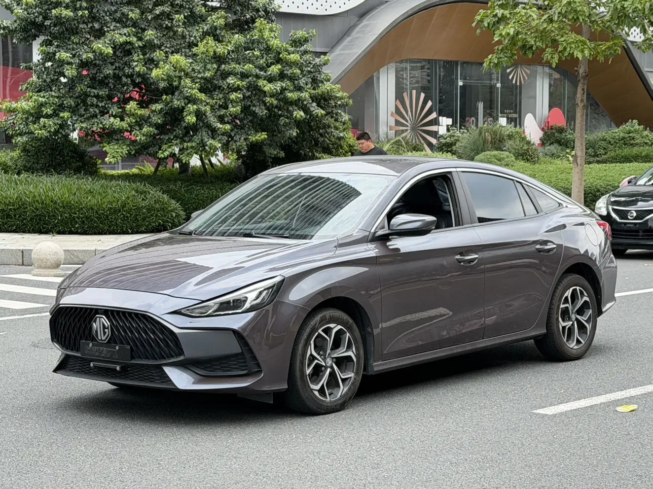 MG 5