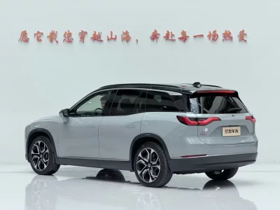 NIO ES8