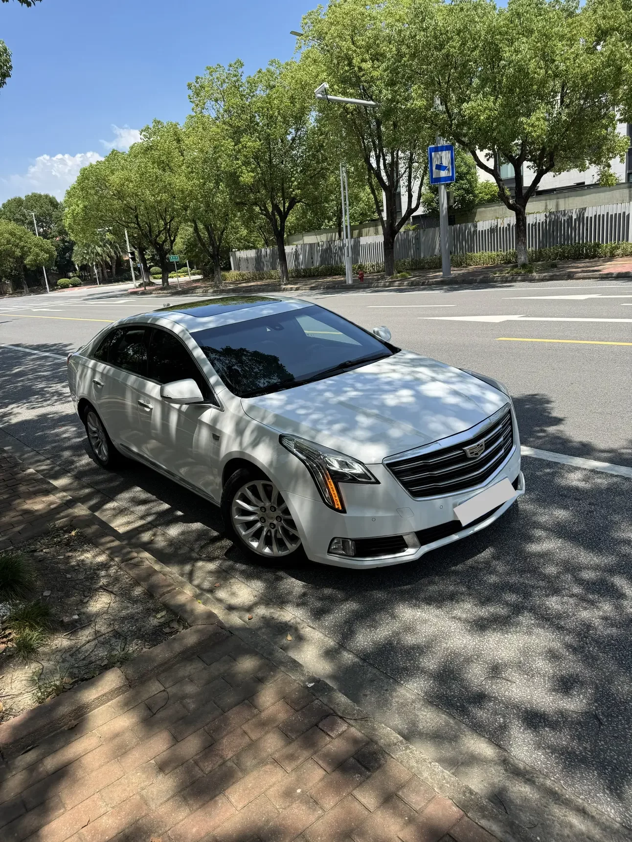 Cadillac XTS
