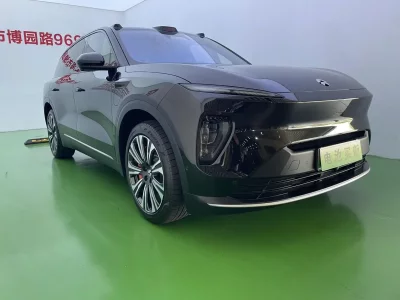 NIO ES8